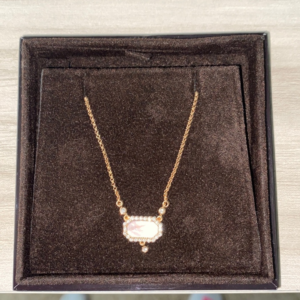 Authentic Roberto Coin necklace, brand new.
